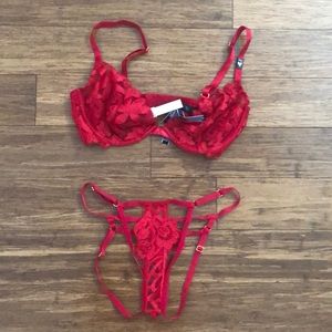 Victoria’s Secret set: bra and panty in red